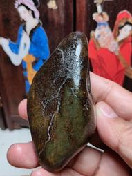 和闐籽料 棗紅皮白肉財神報喜獨籽187.8g 大師落款作品 歷史價格詳細信息