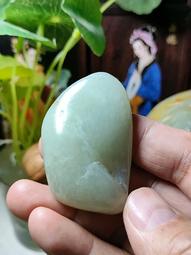 和闐玉籽料  油黃皮蜜糖皮財神招財納福和田玉獨籽204g 油潤度夠 一盤就亮! 歷史價格詳細信息