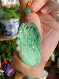 冰潤陽綠翡翠葉子吊墜  裸石無裂紋18k金整體鑲嵌(真金真鉆)  整體 翡翠 飾品 收藏【二手】【微淵古董】-3831 歷史價格詳細信息