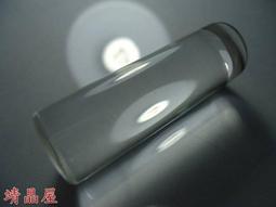 ~靖晶屋~超嚴選~【天使的祝福】全美白水晶印章精雕笑彌勒(帶藍針)~賠本出清(0215-16)!! 歷史價格詳細信息