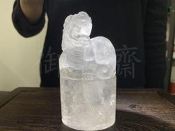 【御古齋】精選天然 白水晶 精雕喜上眉稍 咬錢蝙蝠 造型茶壺 天然紋路 擺壺生福 居家擺件 裝飾擺飾 附盒 0903 歷史價格詳細信息