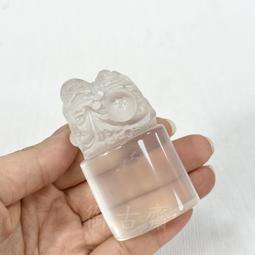 【御古齋】精選天然 白水晶 精雕喜上眉稍 咬錢蝙蝠 造型茶壺 天然紋路 擺壺生福 居家擺件 裝飾擺飾 附盒 0903 歷史價格詳細信息