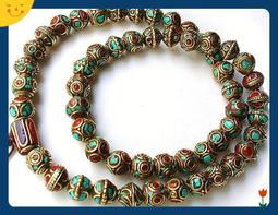 【雅之賞|藏傳|佛教文物】精品＊ 尼泊爾 藏銀鑲綠松石 嘎嗚~~B40  (附中國結繩) 歷史價格詳細信息