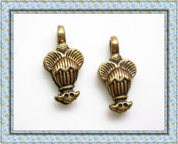 【藏寶古物】特惠結緣～純銅鎏金 佛像～法相寂靜端莊，紋飾工整…有緣人請 歷史價格詳細信息