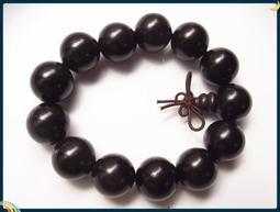 藏傳黑天珠。 珠子老氣感十足 包漿醇厚 風化細膩 風化紋明顯20189 歷史價格詳細信息