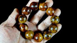 [福田工藝]台灣肖楠之美肖楠釘子瘤閃花聞香念珠佛珠手珠/滿瘤花氣味芳醇沈水級20nn/11顆55.4g [肖釘2特A] 歷史價格詳細信息