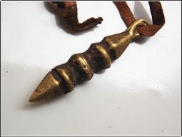 （純賞件）早期黃檜描金彩繪木雕子安地藏王菩薩，79.4 x 22.5 x 22.5公分，重6.5公斤。 歷史價格詳細信息