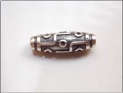 文玩配飾藏銀合金圓配珠4顆，尺寸1.4，共兩種花紋。每種兩顆 -2199 歷史價格詳細信息