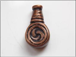 【雅之賞|佛教|藏傳文物】西藏色拉寺心想事成咒輪護身符吊墜~040422 歷史價格詳細信息