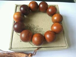 收藏36台灣藍寶/藍玉髓.都蘭山黑石銅花藍寶(圓滿型)。質優色澤漂亮.成品美石! (東海岸玉石.花東玉石.本土玉石) 歷史價格詳細信息