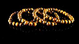 [福田工藝]台灣千年梢楠聞香念珠手珠佛珠/根部重油黑格料[沉水級]香味濃醇18mm12顆39.1g[M24] 歷史價格詳細信息