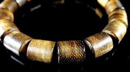 [福田工藝]Yellow cedar加拿大檜木釘仔瘤水磨聞香念珠/提珠/特極重油25咪27子[加提1] 歷史價格詳細信息