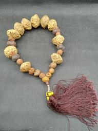 ［老東西］早期紫砂壺 獨孔出水 底落款 明月林下美人來 鳴遠，100cc . 半手工壺。 賣價不含運：1500元 歷史價格詳細信息