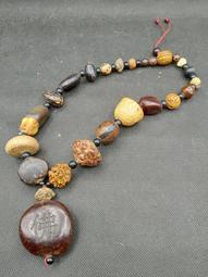 ［老東西］早期紫砂壺 獨孔出水 底落款 明月林下美人來 鳴遠，100cc . 半手工壺。 賣價不含運：1500元 歷史價格詳細信息