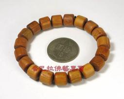 #桶珠鳥蛋珠老者珍藏紅瑪瑙手串 尺寸約：33*20毫米*8顆 橘皮紋細膩，包漿滋潤，風化自然， 標價單顆 歷史價格詳細信息