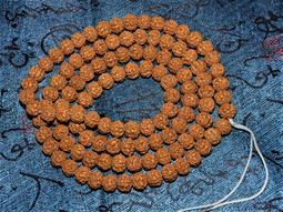 【雅之賞|藏傳|佛教文物】特賣* 尼泊爾 8.5mm優質五瓣爆肉金剛菩提116顆素珠 實物拍攝~770305 價格比較,價格查詢,歷史價格詳細信息