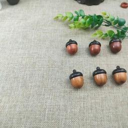 橡果子共和國限定宮崎駿吉卜力龍貓公車造型Apple Lightning傳輸線咬咬保護套(日本進口) 歷史價格詳細信息