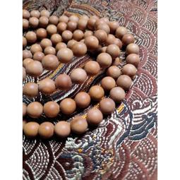 印度老山檀香佛珠 10MM*108顆 (浮沉水) 非常早期的原始林老布袋料 沒高拋 沒抹油 好鑑定 老山檀 白檀 邁索爾 歷史價格詳細信息