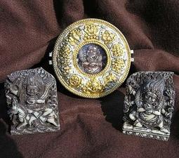 金法 黑忿怒空行母 策固拉魯 安魂定神固命氣延壽法軌加持圓滿 莊嚴綠松石 圓珠 歷史價格詳細信息