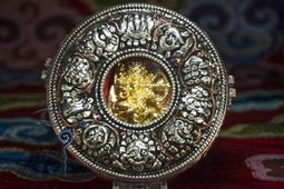 金法 增益智慧.淨障 文殊菩薩 純銀佛像 嘎屋 &quot;缺件&quot; 歷史價格詳細信息