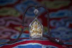 大願地藏王菩薩像 地藏菩薩 純銅佛像高度：23 cm寬度：7 cm安忍不動如大地，靜慮深密如祕藏衆生度盡，方證菩提，地獄未空，誓不成佛 歷史價格詳細信息