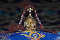 金法 如法裝臟極稀有難得12種聖物法寶圓滿 莊嚴 大樂蓮師 鍍金佛龕 歷史價格詳細信息