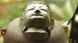 凝視的身影：37位台灣當代藝術家的生命歷程與藝術創作 歷史價格詳細信息