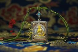 大願地藏王菩薩像 地藏菩薩 純銅佛像高度：23 cm寬度：7 cm安忍不動如大地，靜慮深密如祕藏衆生度盡，方證菩提，地獄未空，誓不成佛 歷史價格詳細信息