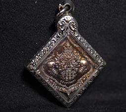 --吉品軒--龍婆本廟 2560三色拉胡佛牌-- #116-25 歷史價格詳細信息