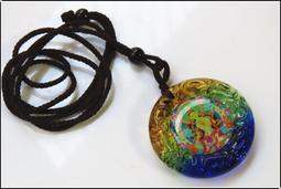 【雅之賞|佛教|藏傳文物】綠度母+咒輪 琉璃吊墜護身掛件~062521 歷史價格詳細信息