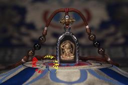 金法 降魔淨障 忿怒威猛尊  不動明王 金佛 嘎屋 歷史價格詳細信息