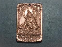 【雅之賞|藏傳|佛教文物】雙面白度母 琉璃吊墜護身掛件~043730 歷史價格詳細信息