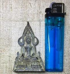 成功佛2534龍婆魯斯（龍婆斑的學生）普他坤圣粉制作，120 歷史價格詳細信息