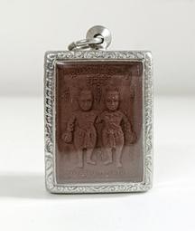 泰棻棻 2565 古巴文洋 五眼四耳 供奉尊 (金色版) 獨立編號 泰國佛牌聖物 歷史價格詳細信息