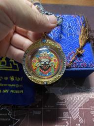 西藏扎基拉姆黃財神藥師佛四臂觀音蓮花生小唐卡佛牌吊墜嘎烏盒 歷史價格詳細信息