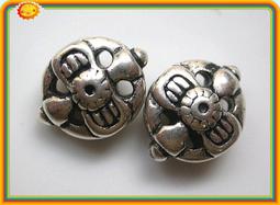 六朝五金 背四出~稀少版！穿口下方有一裂~5786 歷史價格詳細信息