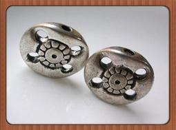 六朝五金 背四出~稀少版！穿口下方有一裂~5786 歷史價格詳細信息