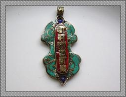 尼泊爾藏銀雕古銅鑲松綠石紅色寶石墜(R11)(起標價為一個) 歷史價格詳細信息