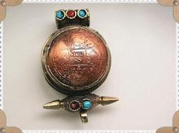 尼泊爾藏銀雕古銅鑲松綠石紅色寶石墜(R11)(起標價為一個) 歷史價格詳細信息