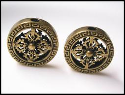 【雅之賞】*特賣* 鏤空十字多傑圓牌吊墜 ~A133 歷史價格詳細信息