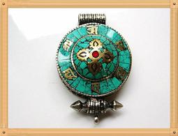 【雅之賞|藏傳|佛教文物】 尼泊爾高檔銅珠 純手工鑲崁紅珊瑚綠松石配飾 老佛珠配珠 ~833 歷史價格詳細信息