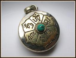 【雅之賞】＊特賣＊ 尼泊爾 六字明咒 辟邪擋災吊墜 ~A327 歷史價格詳細信息