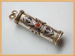 【雅之賞】＊特賣＊ 尼泊爾 六字明咒 辟邪擋災吊墜 ~A327 歷史價格詳細信息