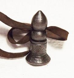 --吉品軒--【印度小葉老紫檀木(10mm*108顆)念珠/硨磲+金剛鈴/青金石】#581-13 歷史價格詳細信息