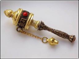 手搖轉經輪吊墜藏傳佛教藏式配飾銅六字真言嘎烏盒掛件項鏈轉經筒 歷史價格詳細信息