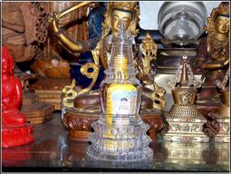 【雅之賞|佛教|藏傳文物】大白傘蓋佛母+觀音經文掛件 全密封防水  吉祥保平安 (10個一組)~205192 歷史價格詳細信息