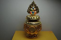 銅鎏金 【黃財神】，鎏金材質，製作精美，黃財神是密教之護法神祇，諸財神之首,十分值得收藏供奉。尺寸21×16釐米、重1660克、 歷史價格詳細信息