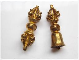 藏傳銅佛像，背光持劍文殊，文殊師利菩薩，胎體厚重，自然老氣，574 歷史價格詳細信息