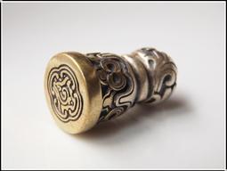 文玩配飾藏銀合金圓配珠4顆，尺寸1.4，共兩種花紋。每種兩顆 -2199 歷史價格詳細信息