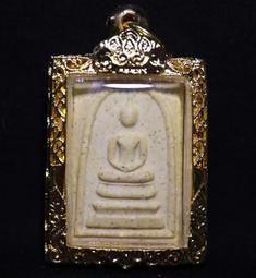 瓦拉康2533崇迪2533 瓦拉康是阿贊多呆的地方，在泰國的122 歷史價格詳細信息